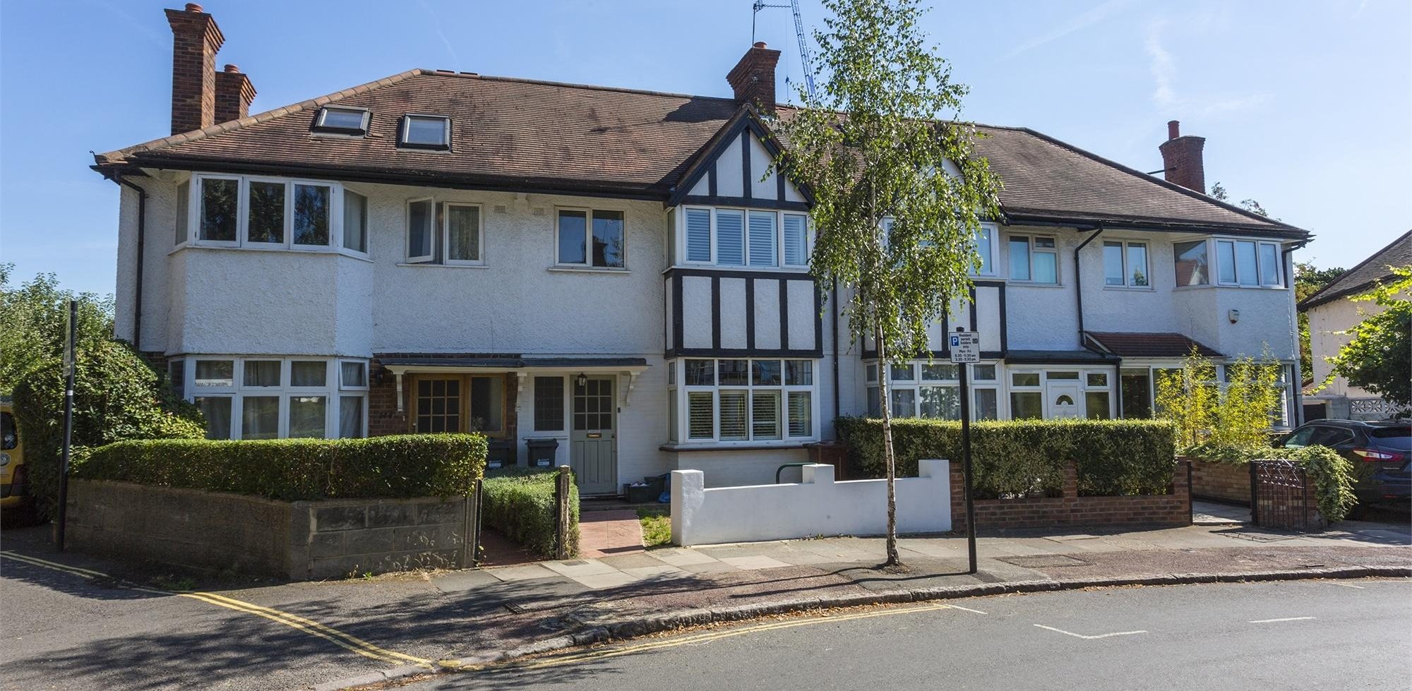 House To Rent in Princes Avenue, Acton
