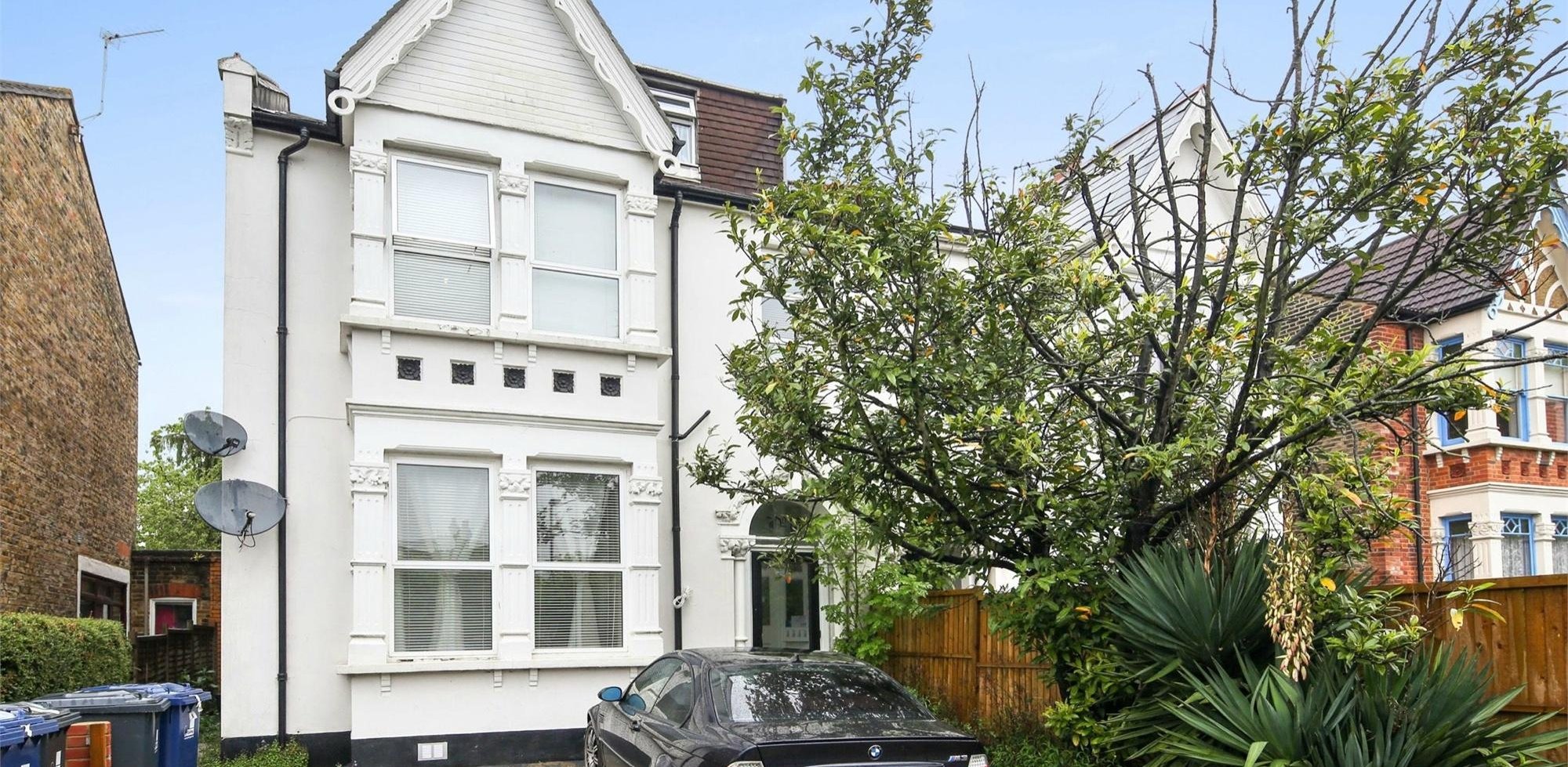 Flat To Rent in Sutherland Avenue, Ealing