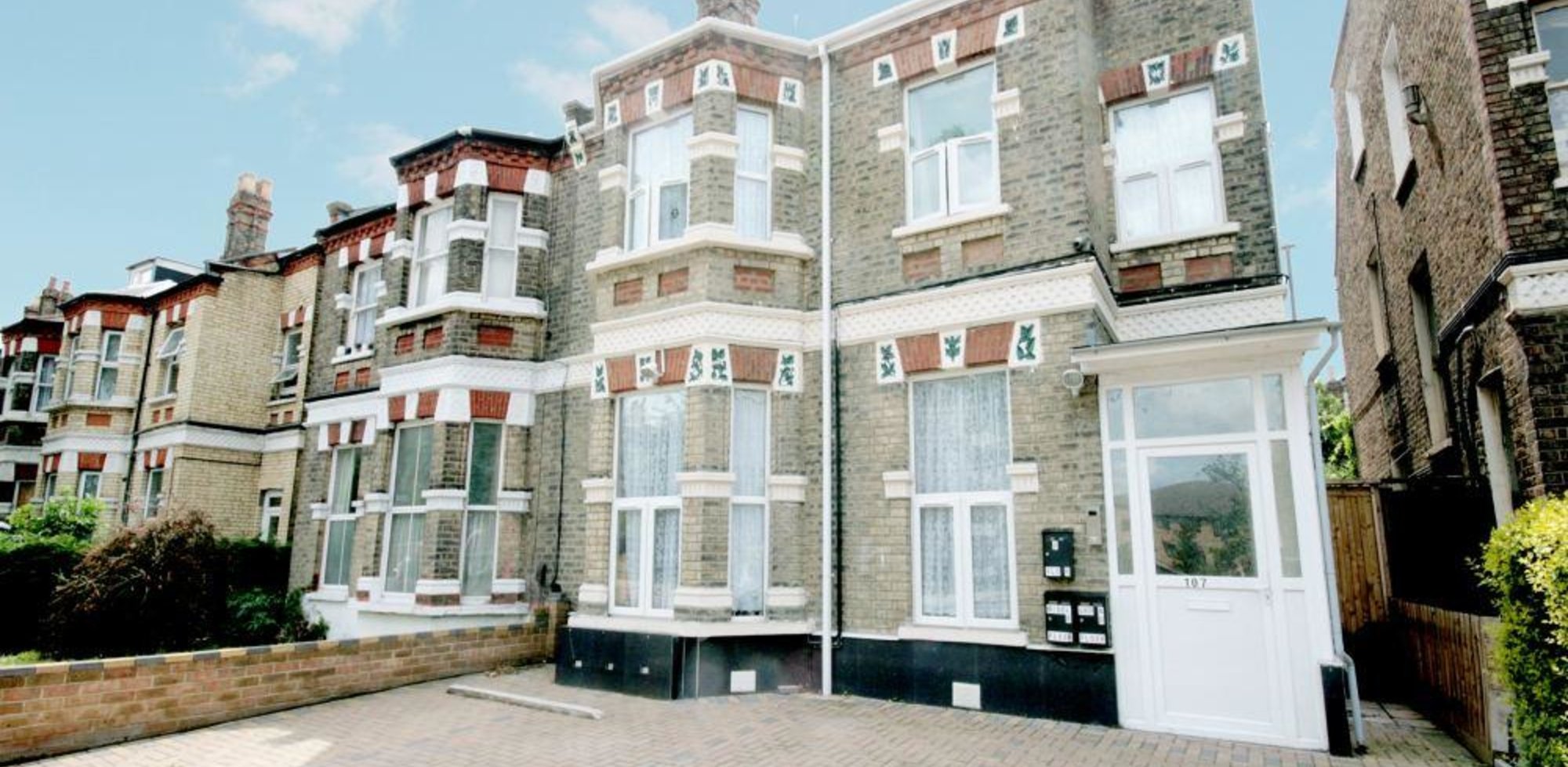 Flat To Rent in The Vale, Acton