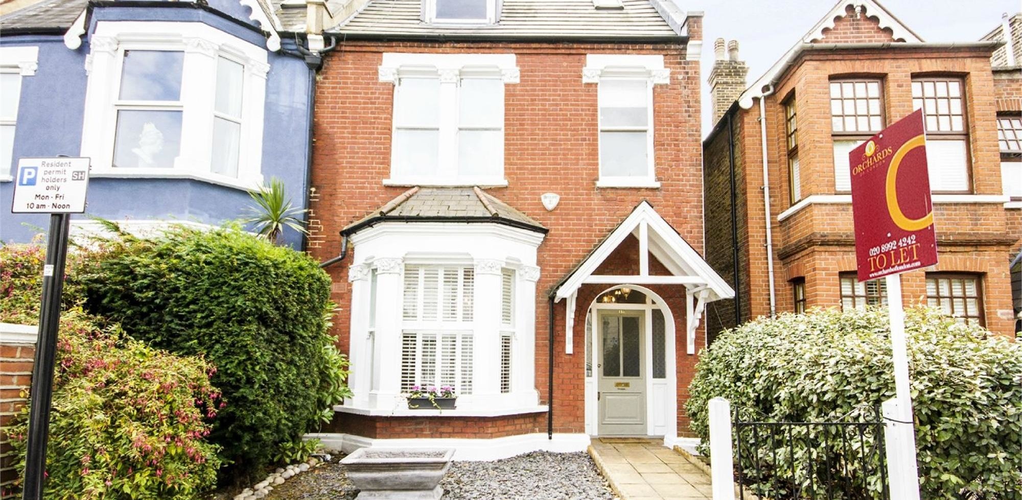 House To Rent in Wellesley Road, Chiswick