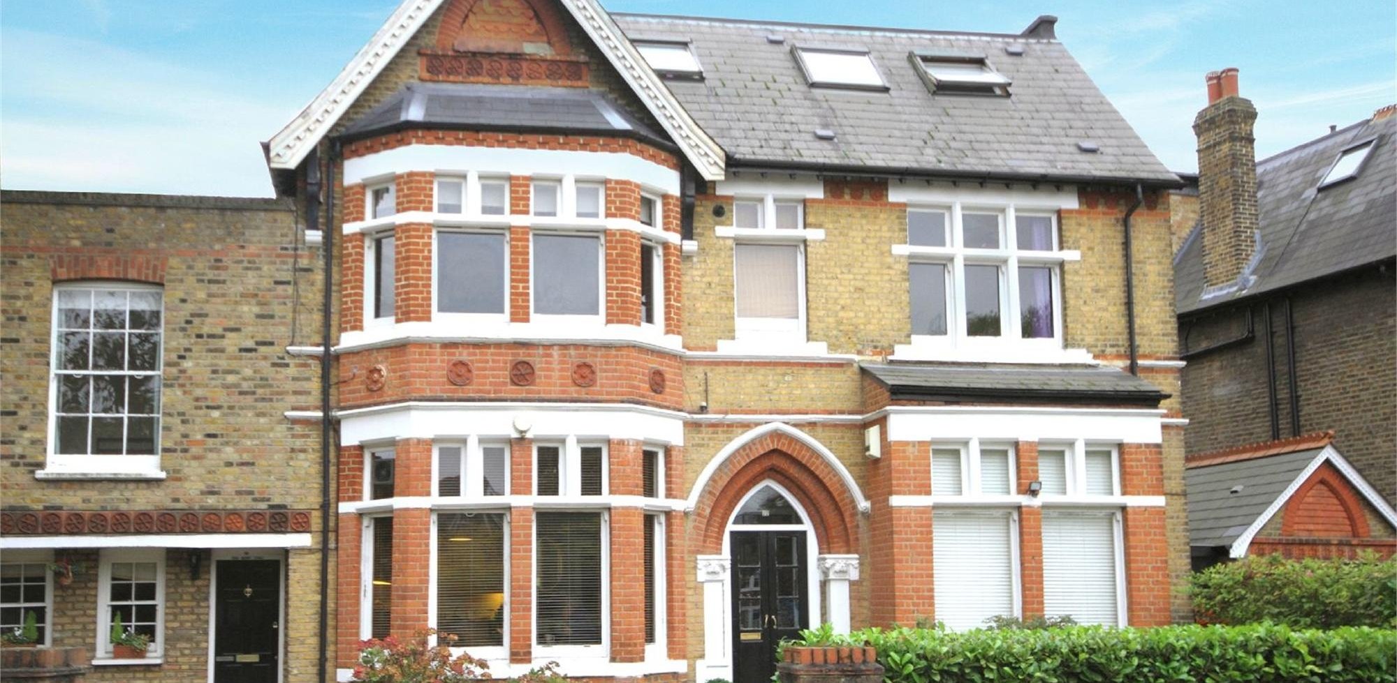 Flat To Rent in Woodville Road, Ealing